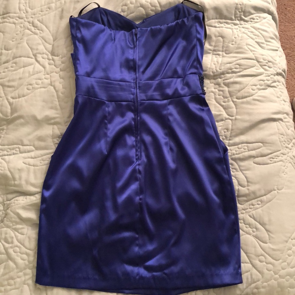 Dress - Picture 2 of 2
